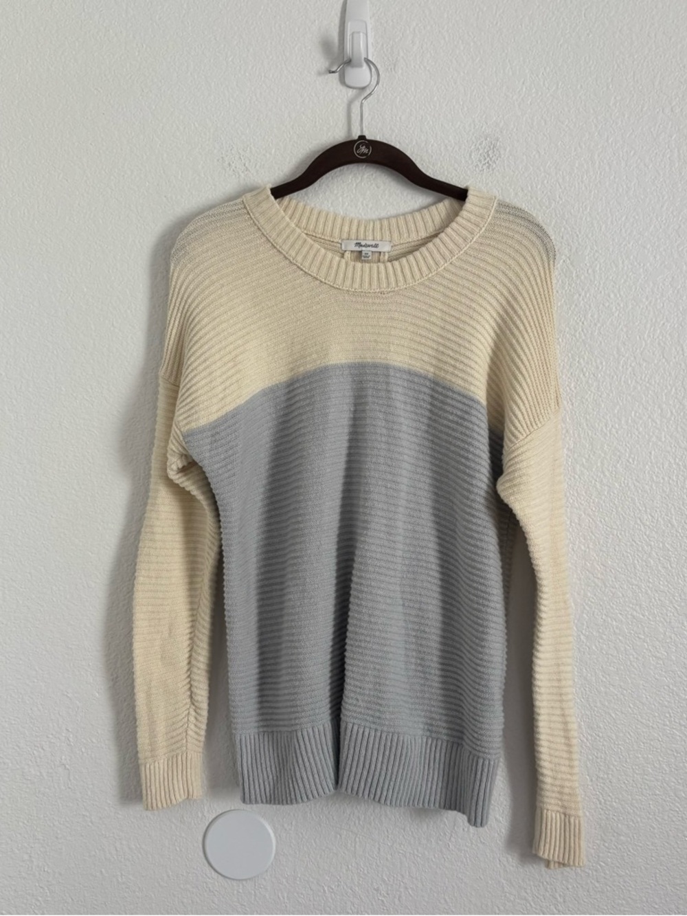 Madewell Women's Size XS Cream/Gray Greensboro Button Back Sweater Style NC680
